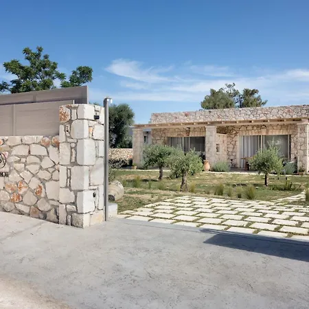 Holiday home Arignote